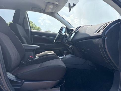 Used 2018 Mitsubishi Outlander Sport ES FWD image 14