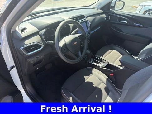 Used 2023 Chevrolet TrailBlazer LT w/ Convenience Package image 18