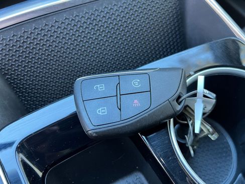 Used 2025 Chevrolet Equinox LT image 18