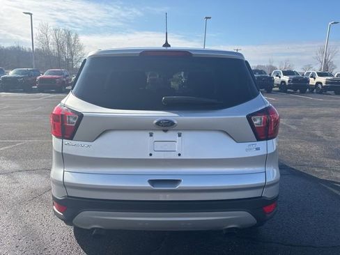 Used 2019 Ford Escape SE image 4