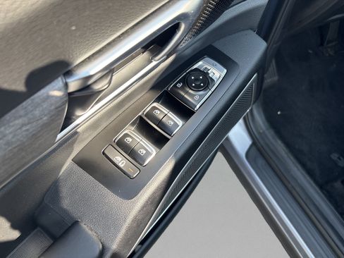 Used 2022 Kia Telluride EX w/ EX Premium Package FWD image 25