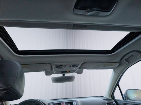 Used 2017 Subaru Outback 2.5i Limited image 18