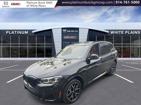 Used 2024 BMW X3 xDrive30i w/ Premium Package image 4