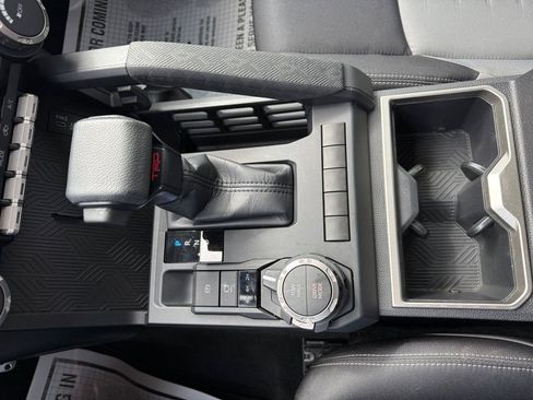 Used 2024 Toyota Tacoma TRD Sport image 23