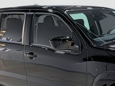 New 2026 Nissan Frontier SV w/ All-Weather Content Package AWD/4WD image 15