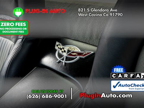 Used 2003 Chevrolet Corvette Coupe w/ Preferred Equipment Group RWD image 10