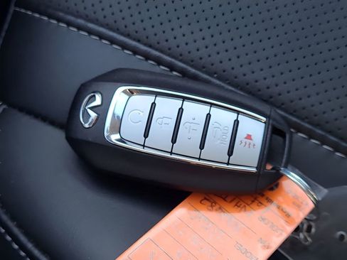 Used 2023 INFINITI QX60 Sensory w/ Cargo Package image 38