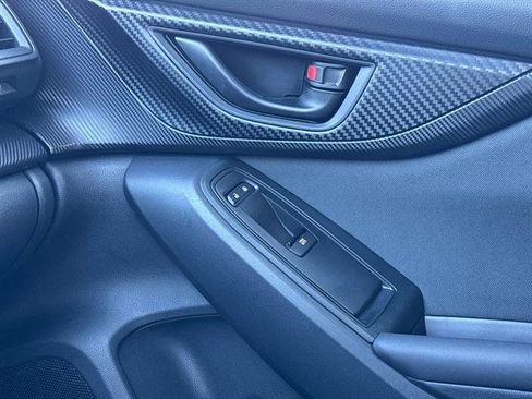 Used 2019 Subaru Crosstrek 2.0i Premium image 24