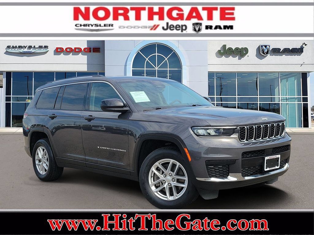 Used 2023 Jeep Grand Cherokee L Laredo AWD/4WD image 1