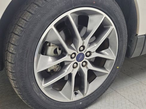 Used 2016 Ford Edge Titanium w/ Equipment Group 301A image 31