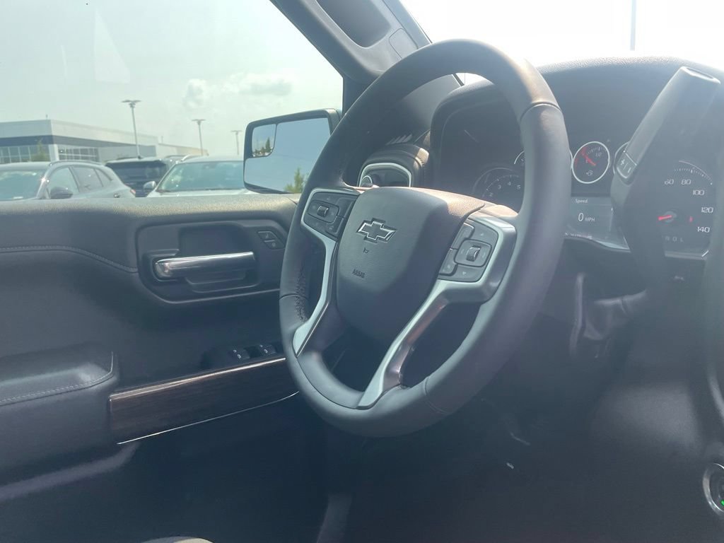 Used 2022 Chevrolet Silverado 1500 RST AWD/4WD image 28