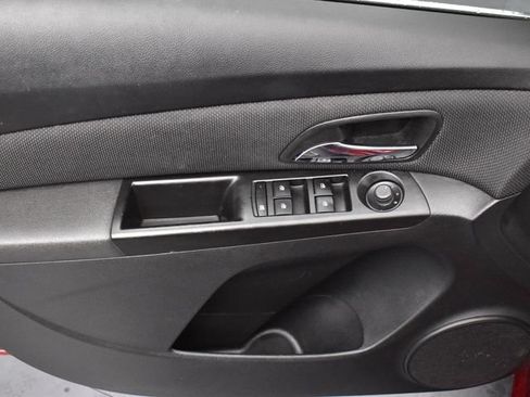 Used 2014 Chevrolet Cruze LT FWD image 10