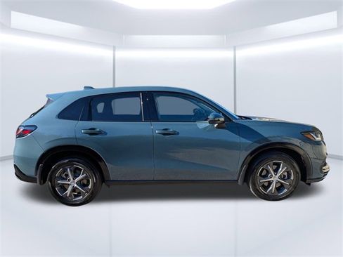 Certified 2024 Honda HR-V EX-L image 3