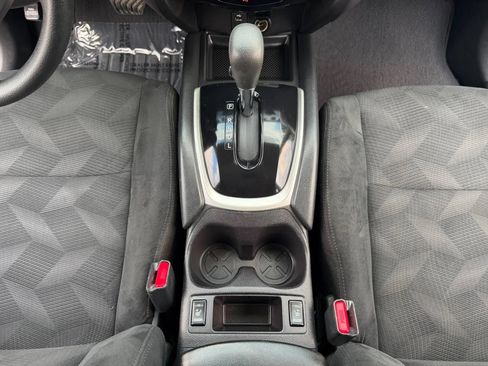 Used 2016 Nissan Rogue SV w/ SV Premium Package FWD image 18