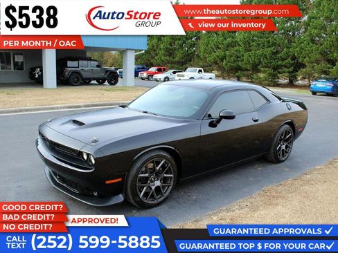 Used 2019 Dodge Challenger R/T w/ T/A Package image 2