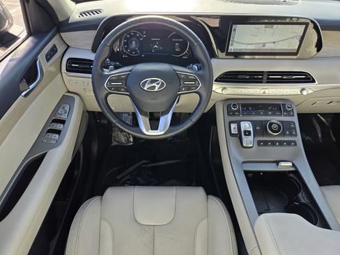 Used 2021 Hyundai Palisade Limited FWD image 12
