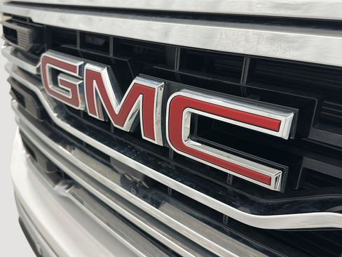 Used 2024 GMC Sierra 1500 SLT w/ SLT Premium Plus Package AWD/4WD image 30