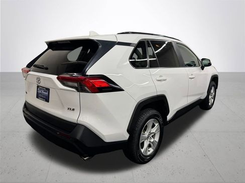 Used 2020 Toyota RAV4 XLE image 7