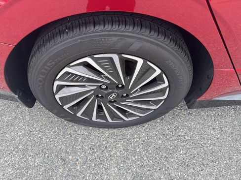 Certified 2025 Hyundai Sonata SEL image 12