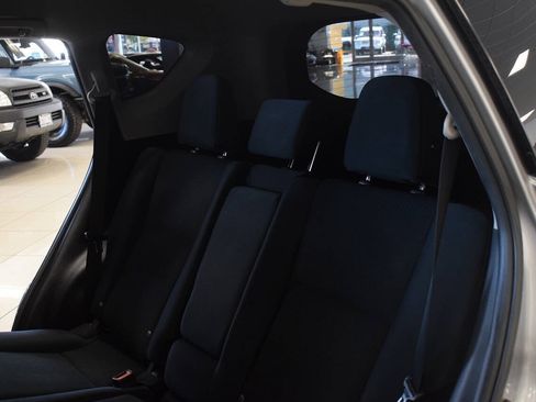 Used 2017 Toyota RAV4 LE w/ Carpet Mat Package AWD/4WD image 40