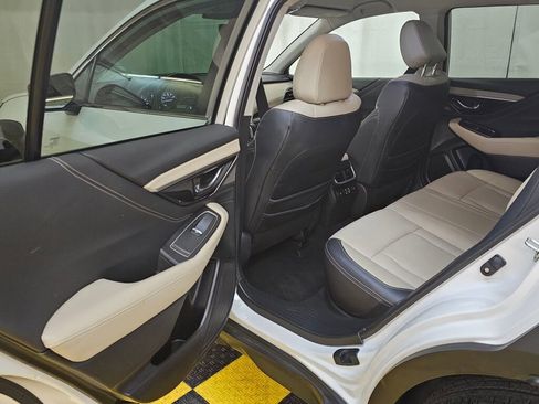 Used 2023 Subaru Outback Limited image 15