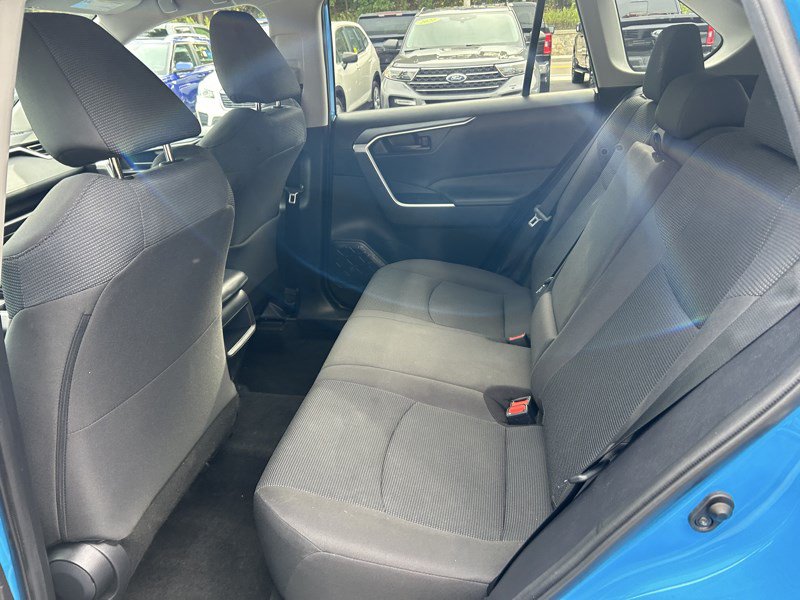 Used 2020 Toyota RAV4 LE w/ All Weather Liner Package AWD/4WD image 13