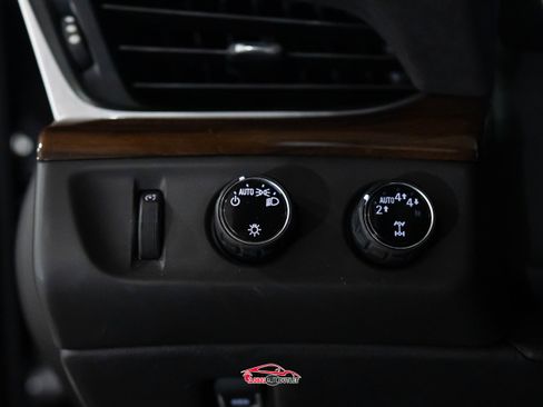 Used 2020 Cadillac Escalade ESV Premium Luxury w/ Escalade Sport Edition image 34