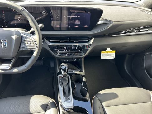 New 2026 Buick Envista Avenir image 16