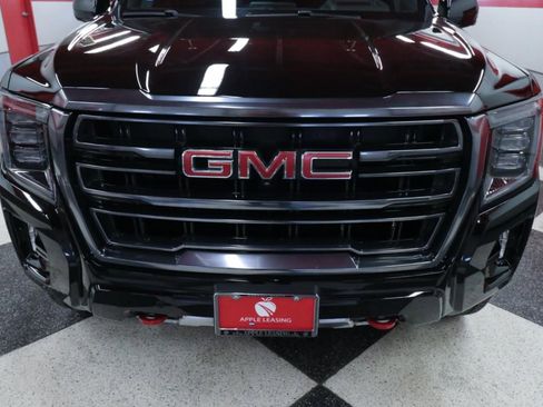 Used 2023 GMC Yukon XL AT4 w/ AT4 Premium Plus Package image 4