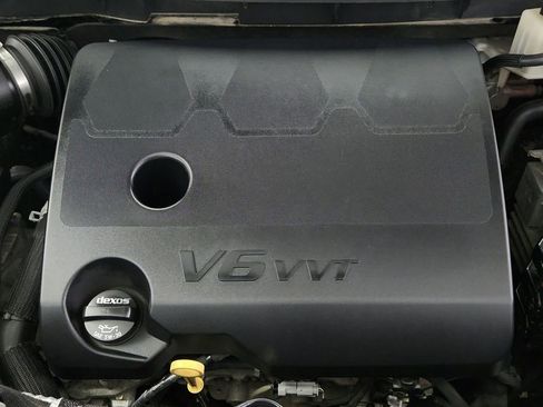 Used 2020 Buick Enclave Essence w/ Sport Touring Edition image 42