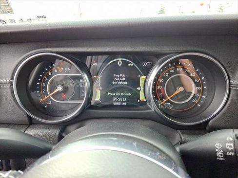 Certified 2022 Jeep Wrangler Unlimited Sahara w/ LED Lighting Group image 26