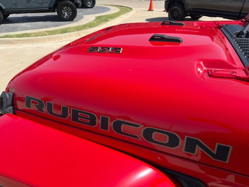 Used 2021 Jeep Wrangler Unlimited Rubicon w/ Trailer Tow Package AWD/4WD image 10