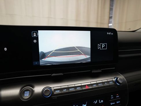 Used 2025 Hyundai Kona SEL AWD/4WD image 19