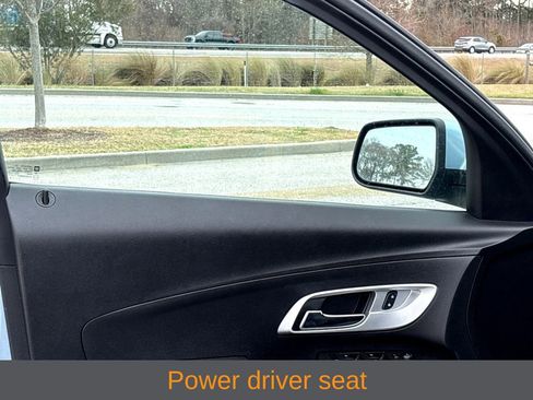 Used 2015 Chevrolet Equinox LT w/ Driver Convenience Package AWD/4WD image 9