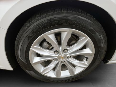 Used 2024 Chevrolet Malibu LT image 34