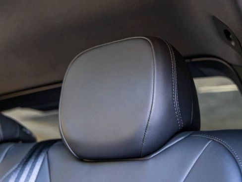 Certified 2025 Porsche Cayenne Coupe image 88