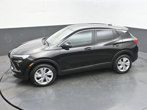 Used 2025 Buick Encore GX Preferred AWD/4WD image 31