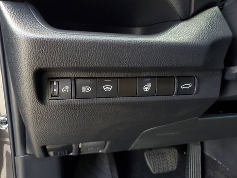 Used 2023 Toyota RAV4 XLE Premium AWD/4WD image 19