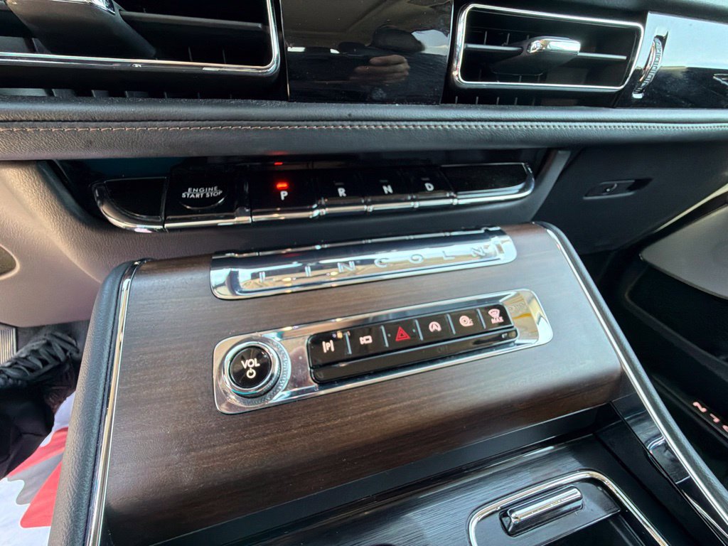 Used 2025 Lincoln Aviator Reserve w/ Equipment Group 201A AWD/4WD image 31