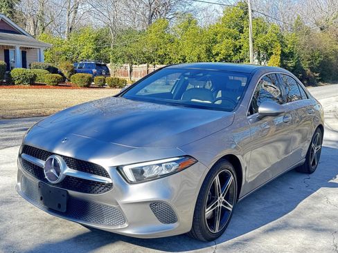 Used 2019 Mercedes-Benz A 220 image 1