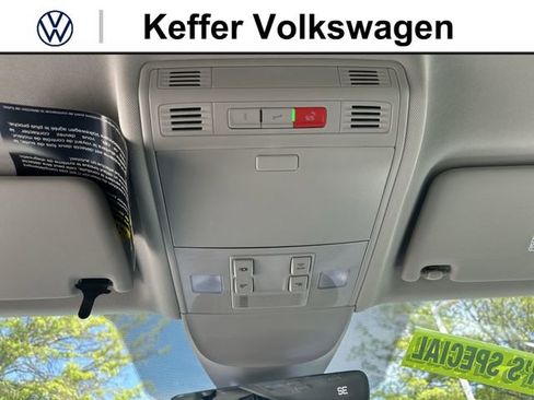 New 2026 Volkswagen Taos SE FWD image 25