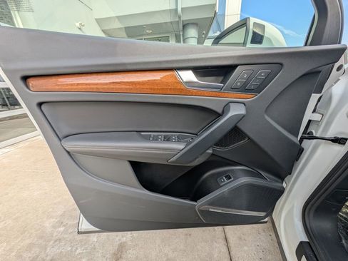 Used 2023 Audi Q5 2.0T Premium Plus image 35