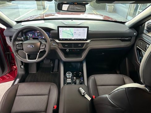 New 2026 Ford Explorer Platinum image 34