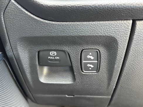 Used 2023 RAM 1500 Laramie image 40