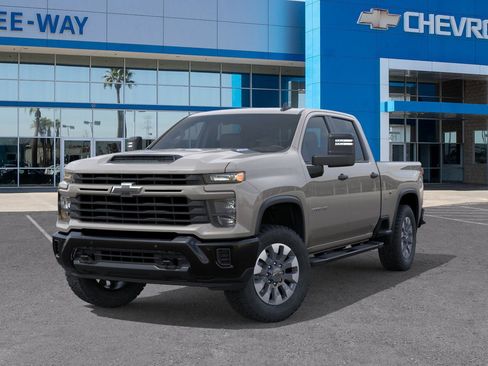 New 2026 Chevrolet Silverado 2500 Custom image 6