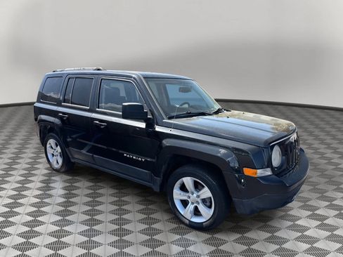 Used 2011 Jeep Patriot Latitude image 2