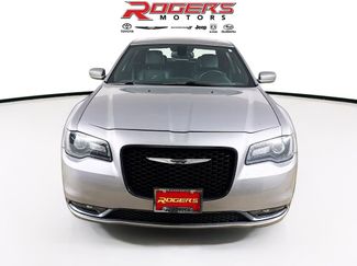 Used 2016 Chrysler 300 S AWD/4WD video 2