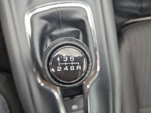 Used 2018 Honda HR-V LX image 40