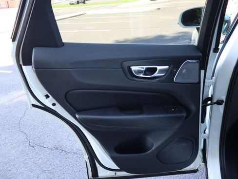 Used 2018 Volvo XC60 T6 Inscription w/ Convenience Package AWD/4WD image 24