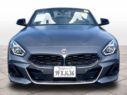 Used 2023 BMW Z4 M40i w/ Premium Package RWD image 2